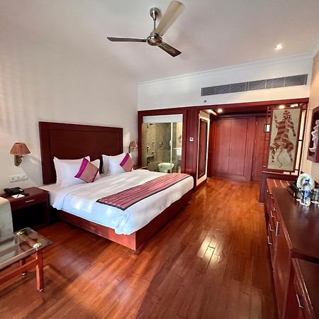 Hotel Chandela Khajurāho エクステリア 写真