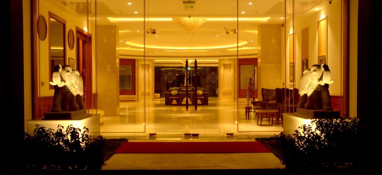 Hotel Chandela Khajurāho エクステリア 写真